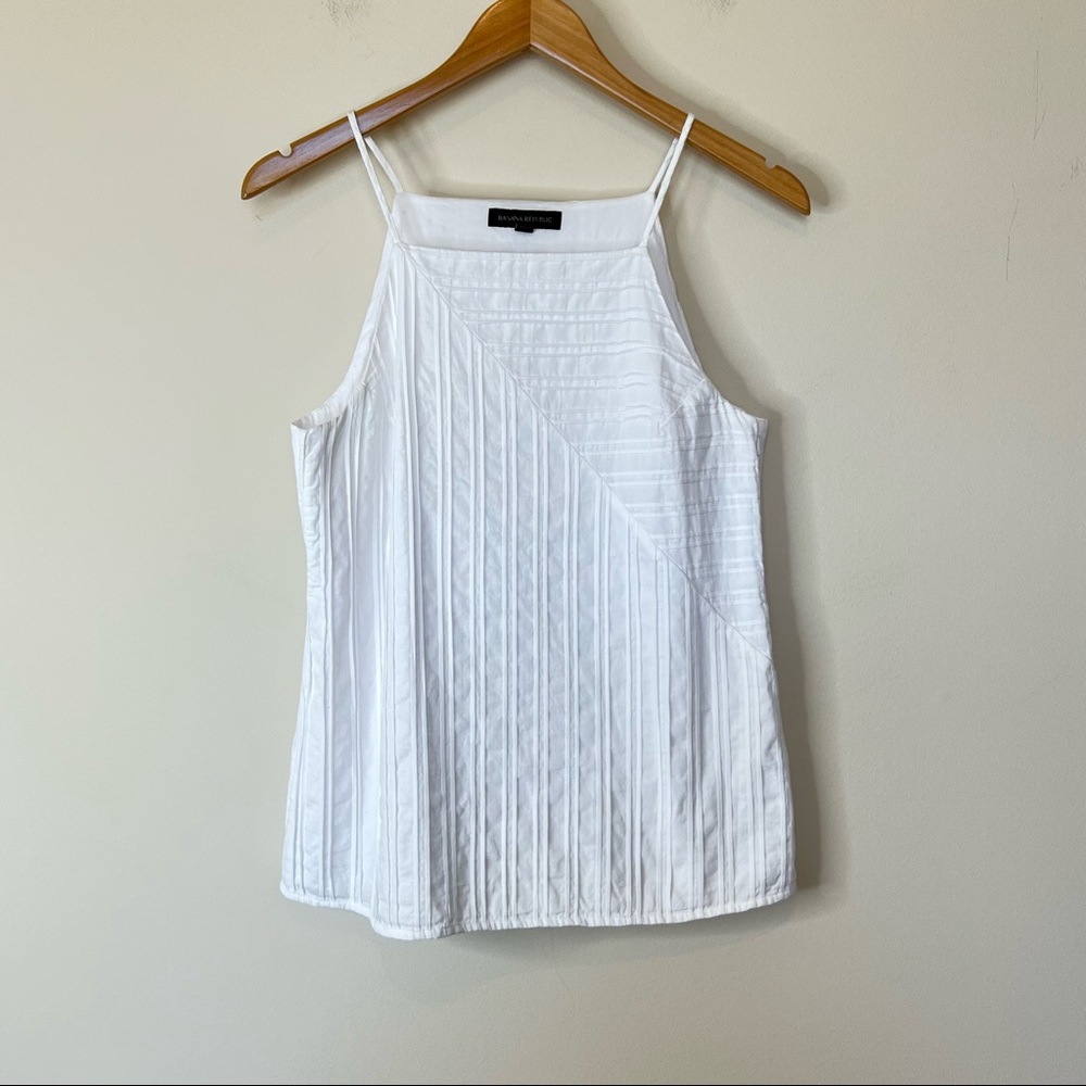 Banana Republic bella diagonal seamed white sleeveless top